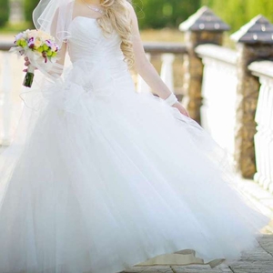Продам свадебное платье р46