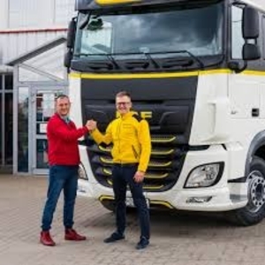 Водитель C+E — ADR будет преимуществом,  работа в Европе