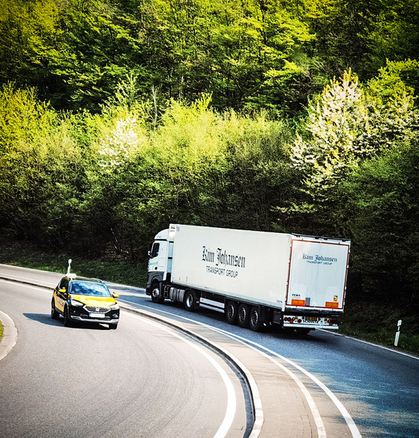 Работа водителем C+E в Европе — стабильная компания Kim Johansen